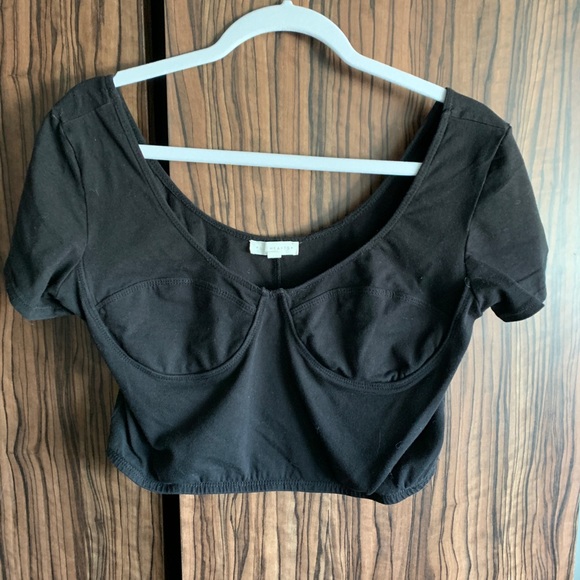 Brandy Melville Black Cropped Top - Picture 2 of 3